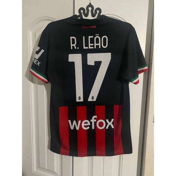AC Milan 22 / 23 Raphael Leao Official Fan Jersey - Picture 2 of 6